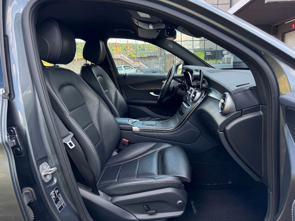 Mercedes-Benz GLC 300 d 4Matic,Virtual,AHK,LED,360 Kam,Leder
