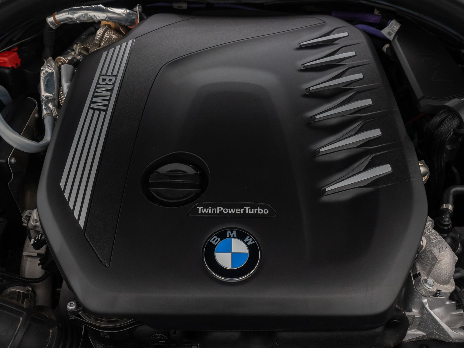 Fahrzeugabbildung BMW 530d Luxury Line HUD DAB H/K Panorama Individual