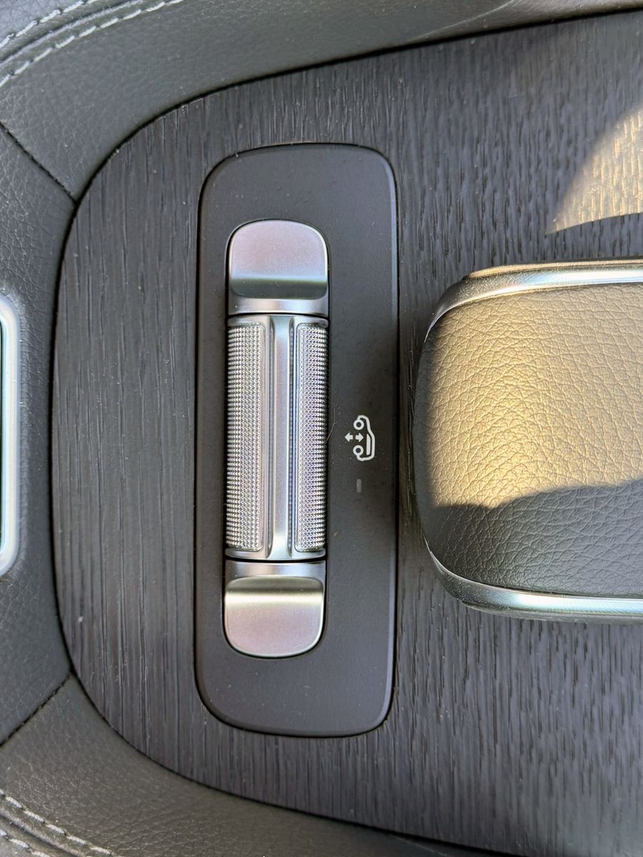 Fahrzeugabbildung Mercedes-Benz GLS 450d 4M AMG 7-Stz. AIRMATIC ACC LED 360° AHK