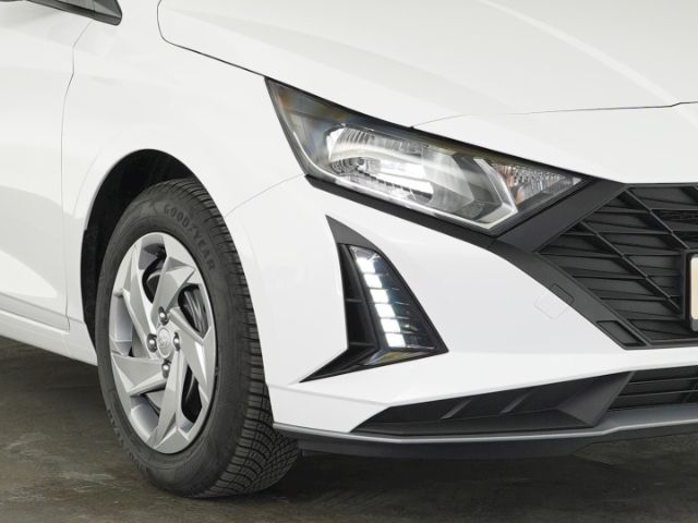 i20 FACELIFT SELECT+NAVI+RÜCKFAHRKAMERA+PARKPILO