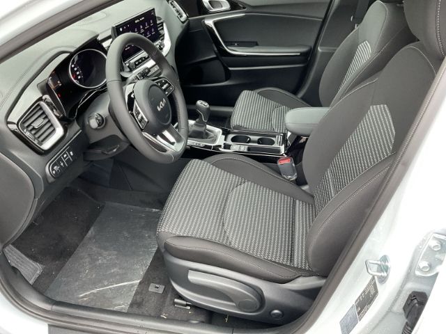 Fahrzeugabbildung Kia Ceed 1.0 T-GDI ULTIMATE EDITION *STYLE-PAKET*KEY