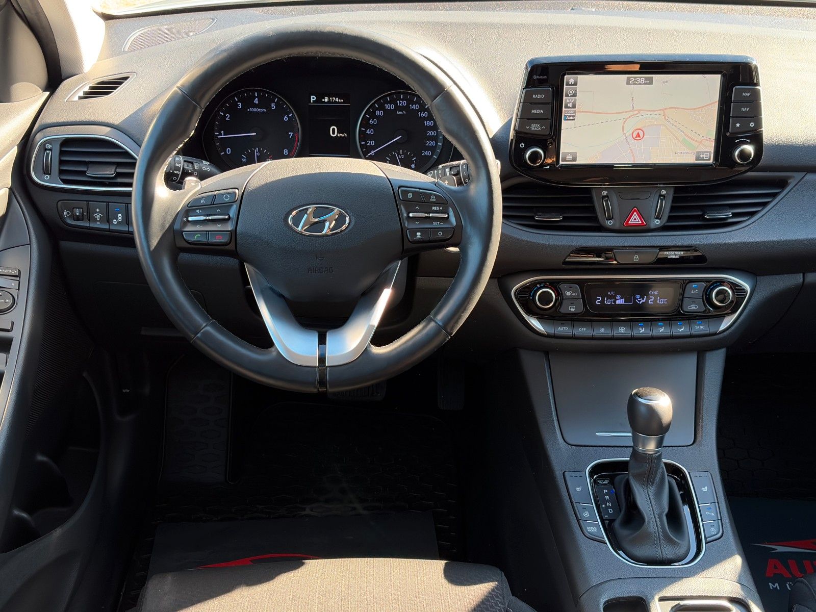 Fahrzeugabbildung Hyundai i30 1.4 T-GDI All Inclusive ACC CAM CarPlay