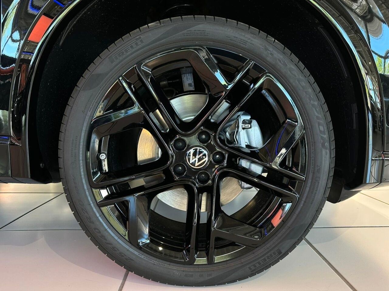Volkswagen Tiguan - Bild 11