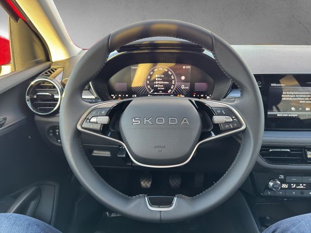 Skoda Fabia Tour*SHZ*2xPDC*CAM*LANE*KESSY*