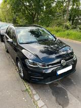 Volkswagen Golf 1.4 TSI 92kW (125PS) R-Line - schwarz - Volkswagen Golf: 1.9
