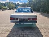 Mercedes-Benz E 230 - Mercedes-Benz E 230 von privat