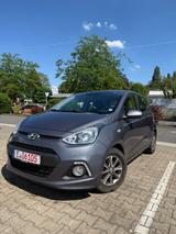 Hyundai i10 FIFA WC Edition SHZ MULTI BLTH - Hyundai i10 in Solingen
