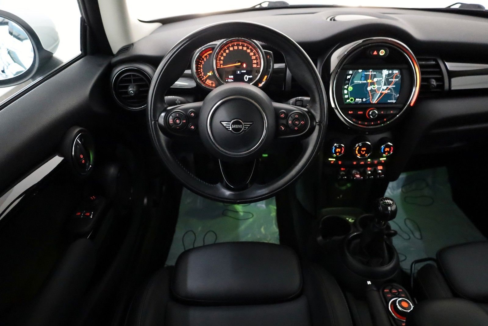Fahrzeugabbildung MINI COOPER S 3-trg. Leder,Navi,LED,SH,Carplay +WR