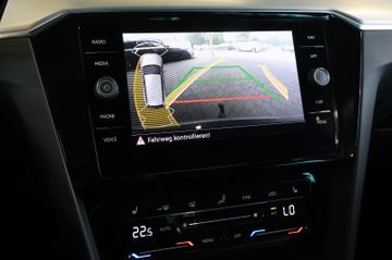 Volkswagen Passat 2.0 TDI Elegance ACC+KAM+MATRIX+AHK