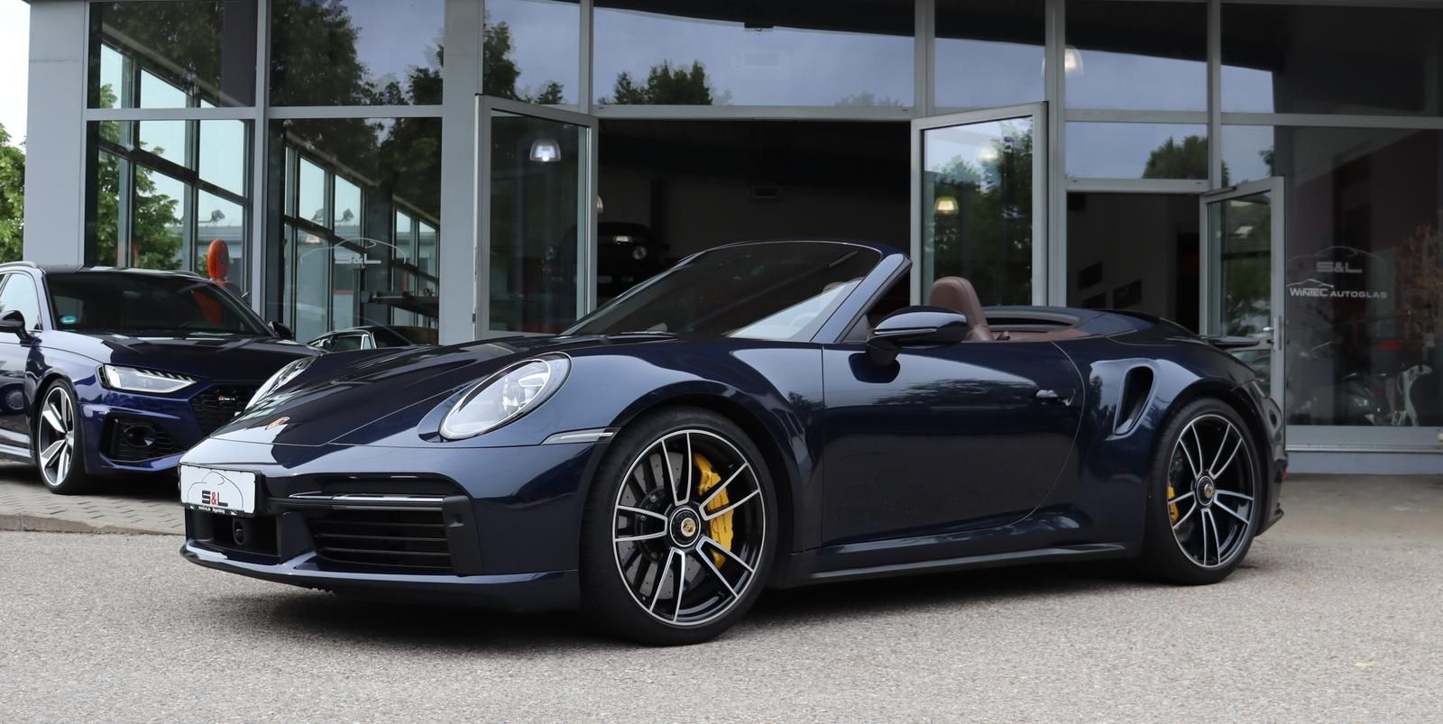 PORSCHE 992 911 Turbo S Cabrio PTS/Burmester/Manufaktur