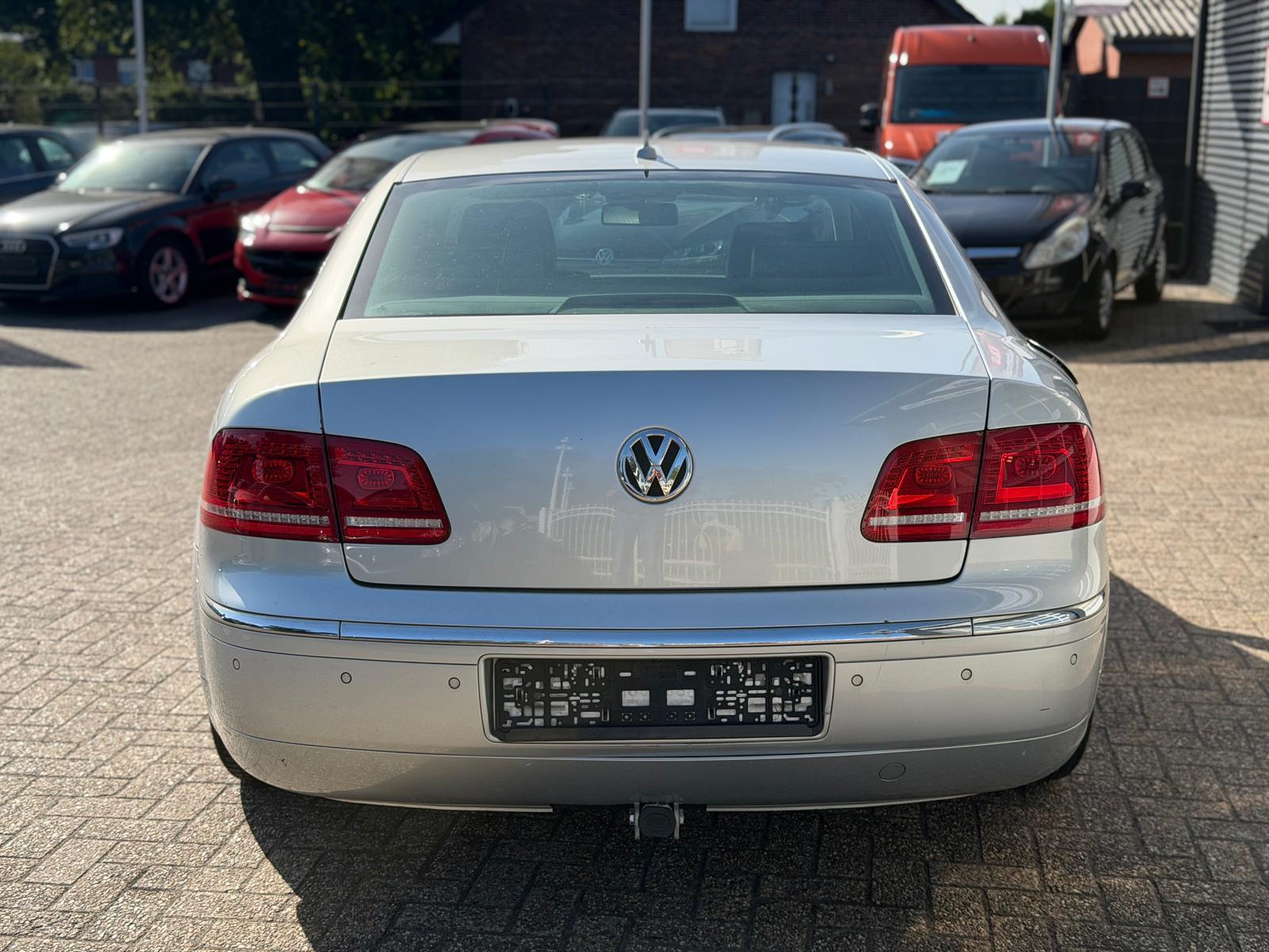 Volkswagen Phaeton 3.0 4Motion *LEDER*NAVI*AHK*
