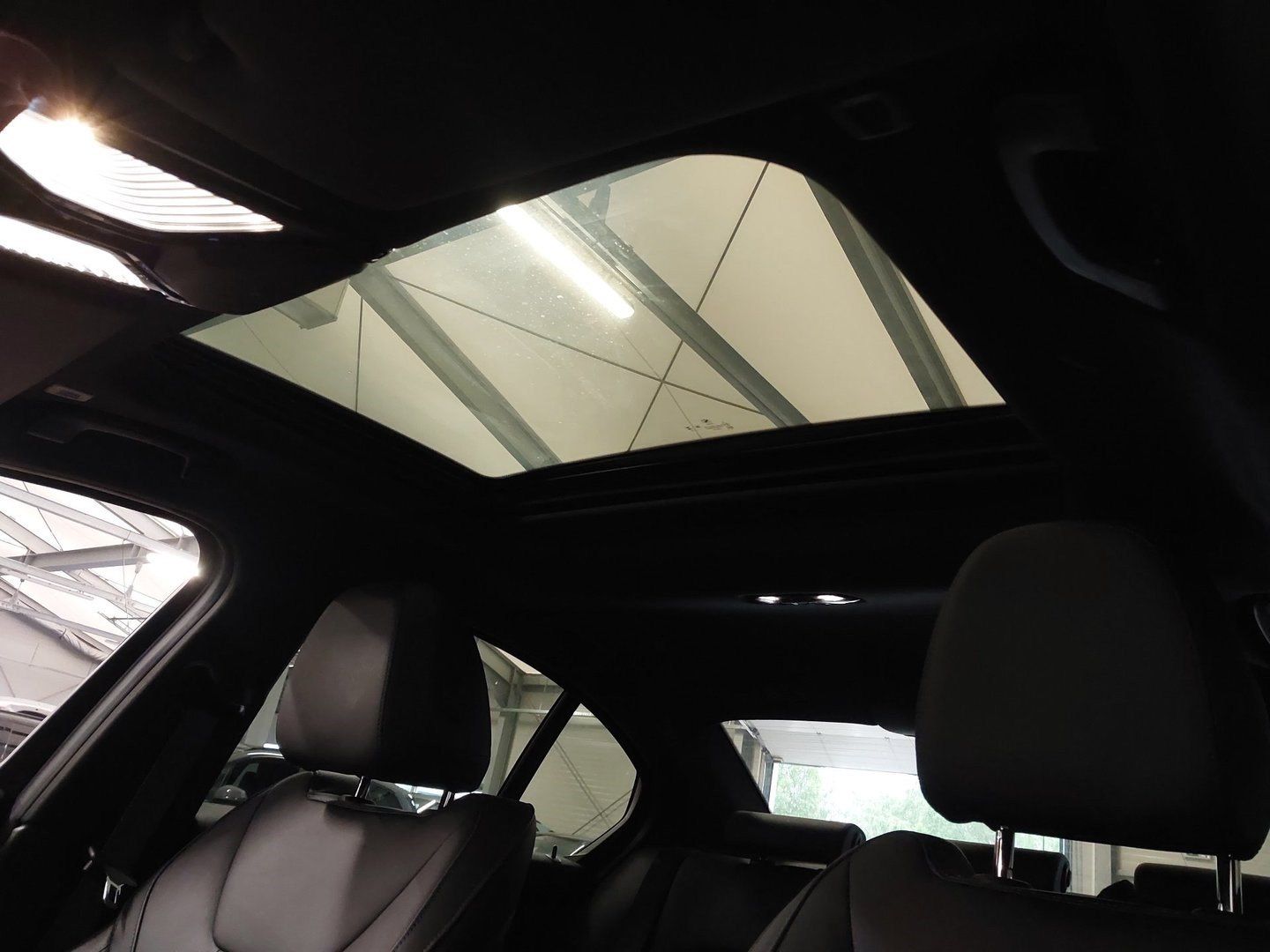 BMW 330 - Bild 11