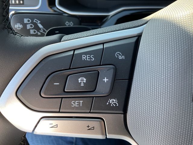 Polo 1.0 TSI DSG R-Line KAMERA NAVI MATRIX-LED