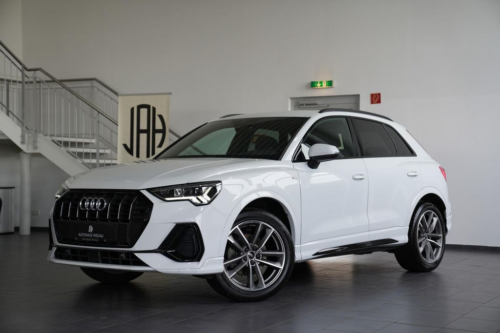 Image of Audi Q3