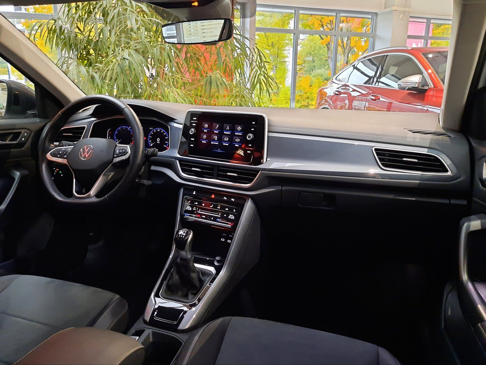 Fahrzeugabbildung Volkswagen T-Roc Style TSI *Standhzg*AHK*Cam*Navi*LED*ACC*