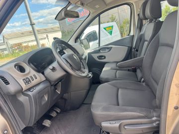 Renault Trafic - 12