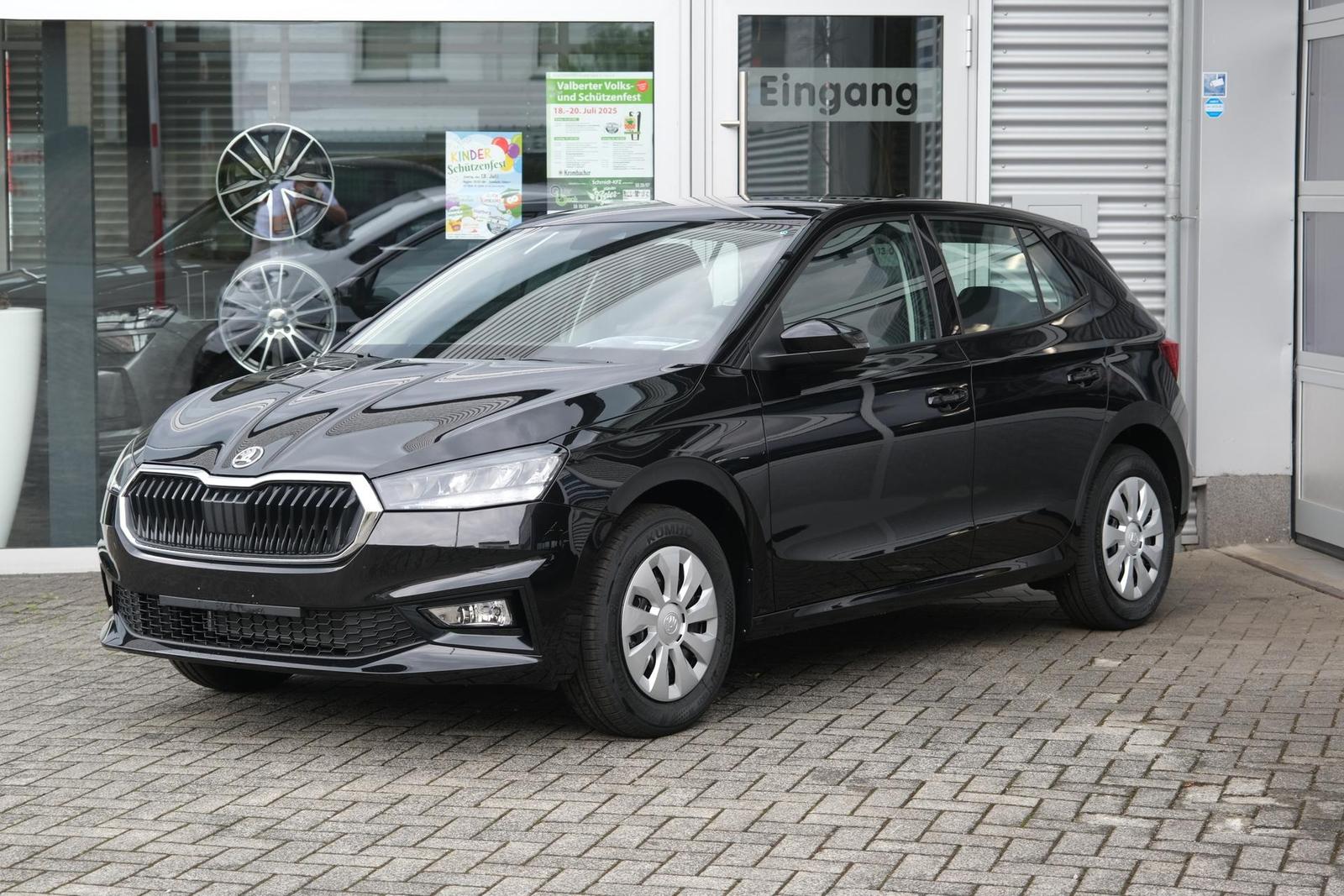Skoda Fabia Selection 1.0 TSI LED Sitzheizung Tempo...