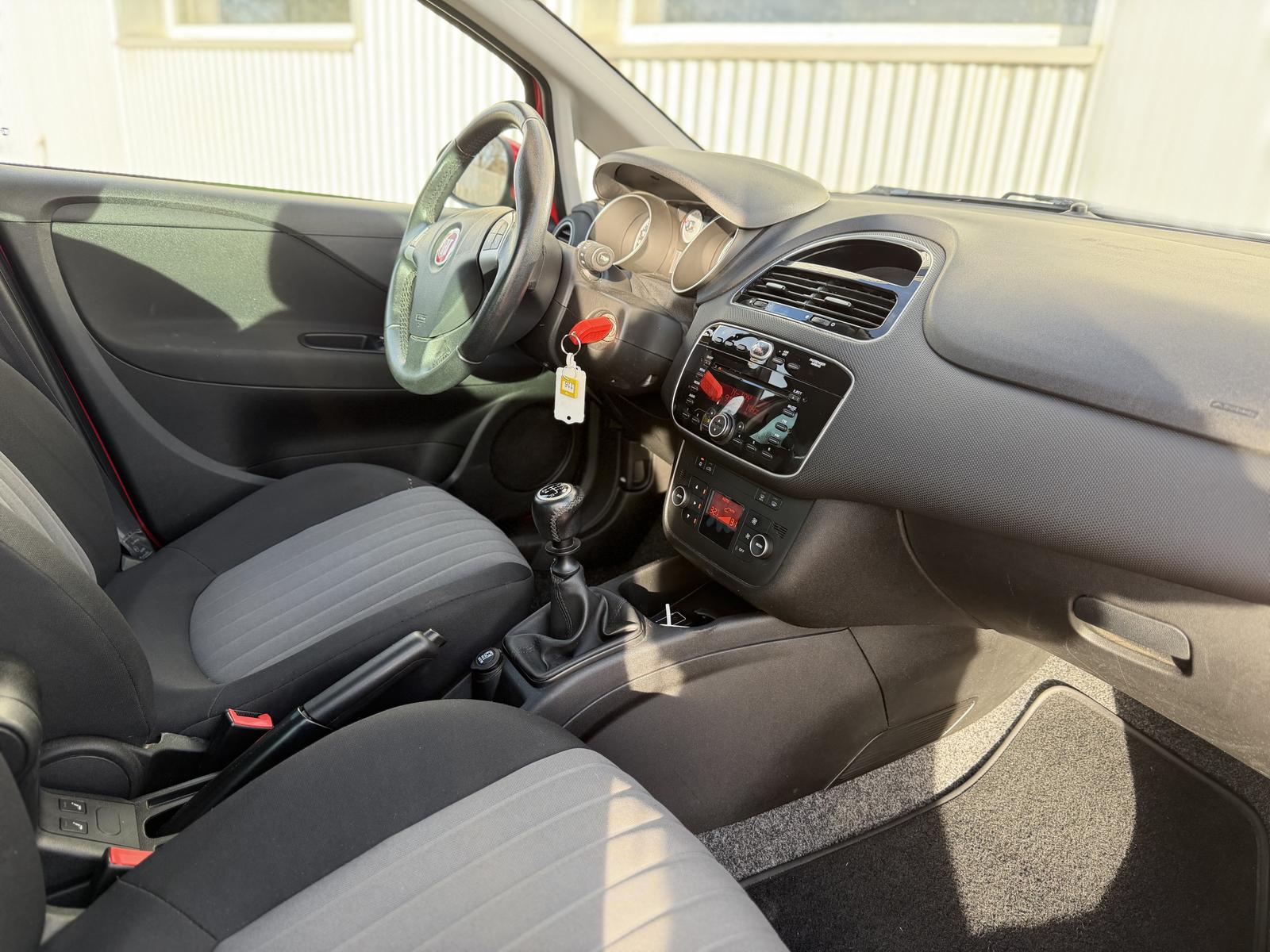 Fiat Punto More (2017-->) Klimaautomatik Sitzheizung