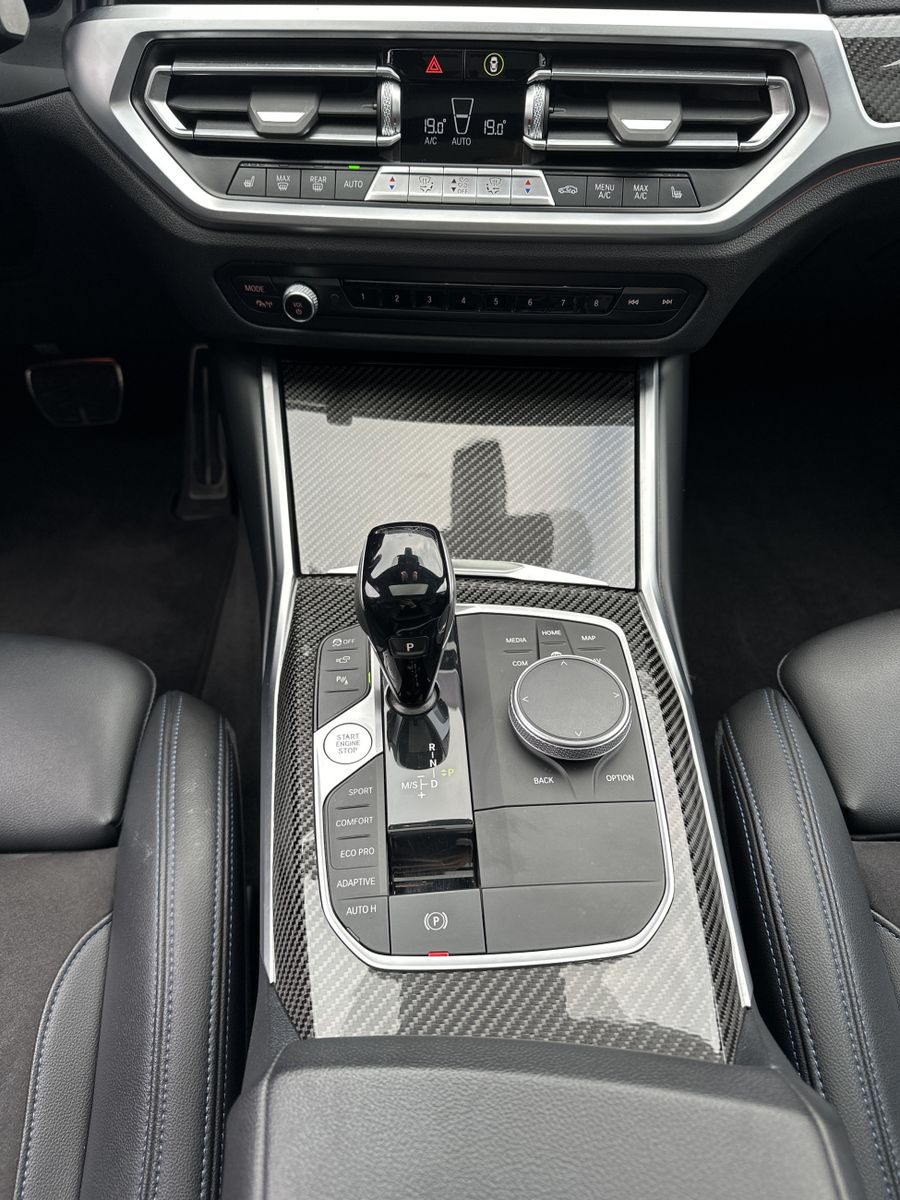 Fahrzeugabbildung BMW M340d Touring xDrive NAV+LASER+AHK+HUD+PANO+360°