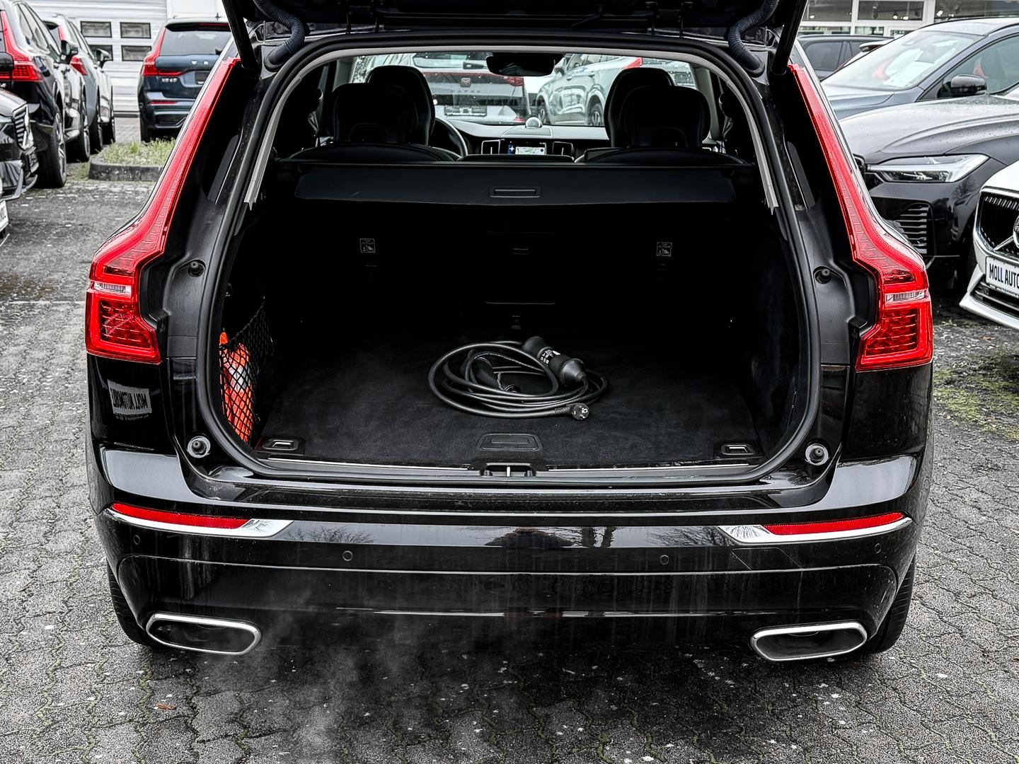 Volvo XC60 Inscription Recharge Plug-In Hybrid AWD T8 