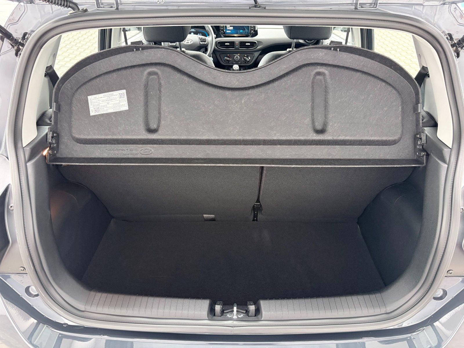 Fahrzeugabbildung Hyundai i10 Trend MY25 63PS Navi/SHZ/Allwetter!