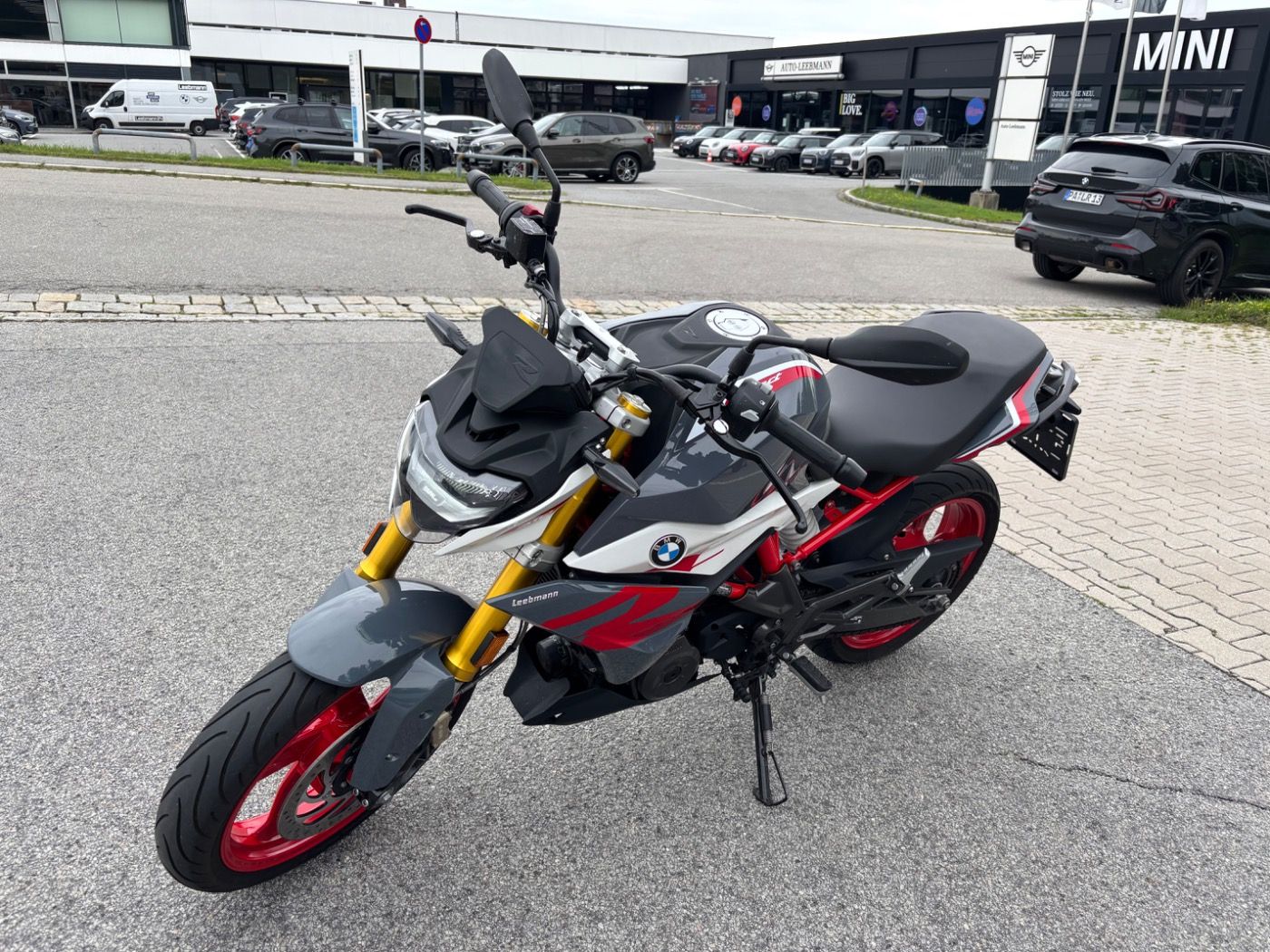 Fahrzeugabbildung BMW G 310 R Style Sport gepflegter Zustand