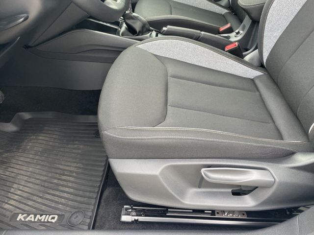 Skoda Kamiq 1.0 TSI DSG Selection LED SHZ PDC ALU