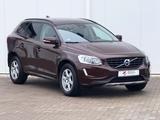 Volvo XC60 D4 Kinetic 2WD 190PS DIESEL AUTOM. PDC AHK - Volvo aus 2015