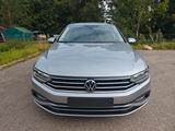 Volkswagen Passat Variant Business*Premium*ACC*Lane - : Silber, mit Apple Carplay