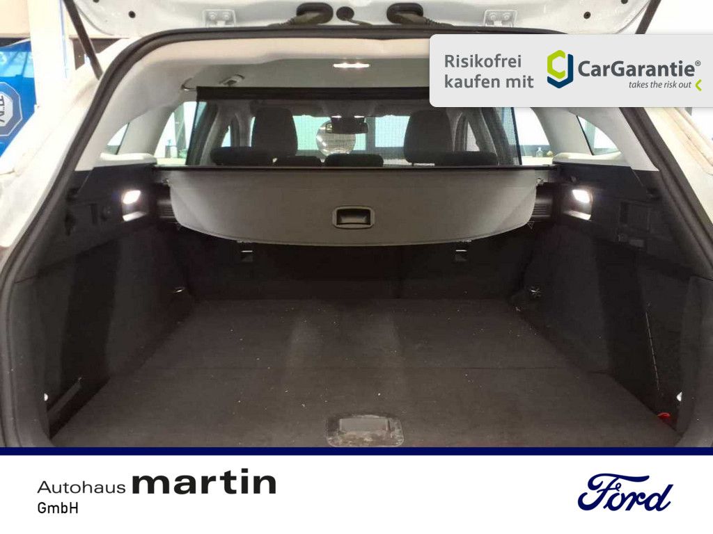Fahrzeugabbildung Ford Focus 1.5 EcoBlue Titanium S/S ACC FACEL. LED