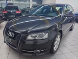 Audi A3 Sportback 1.4 TFSI Ambiente,Automatik,1.Hand - Audi A3 aus 2011: Sportback