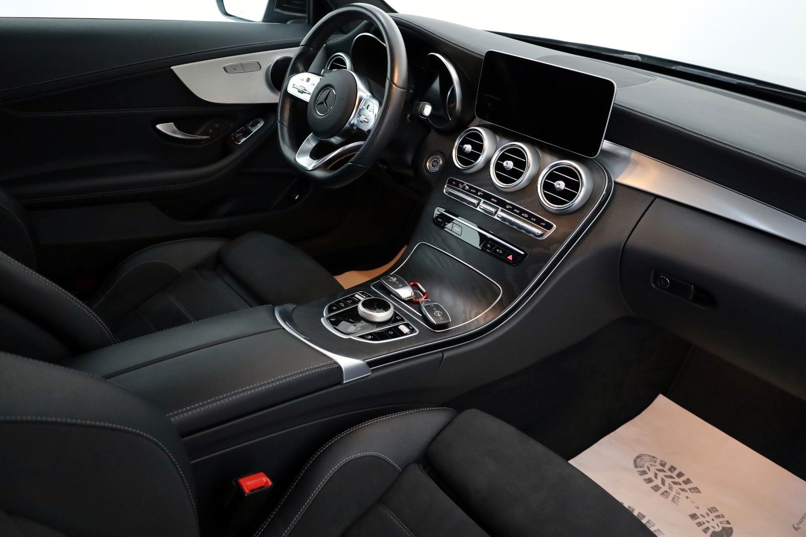 Fahrzeugabbildung Mercedes-Benz C 220d Coupe AMG Line T.Leder,Navi,LED,Kamera,SH