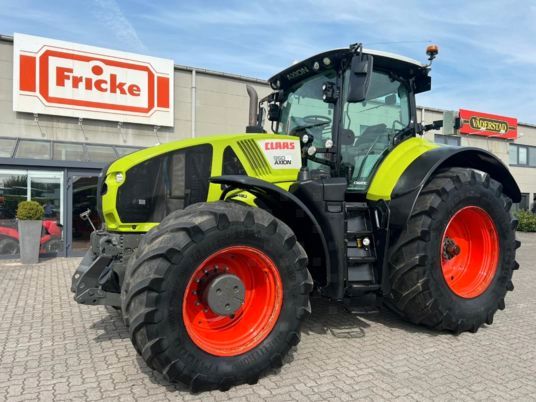 Claas Axion 950 CMatic