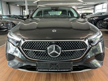 Mercedes E 220 - 4