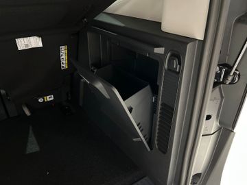 Ford Tourneo Courier Titanium AHK