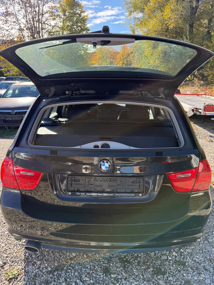 BMW 320 2012 — photo 21