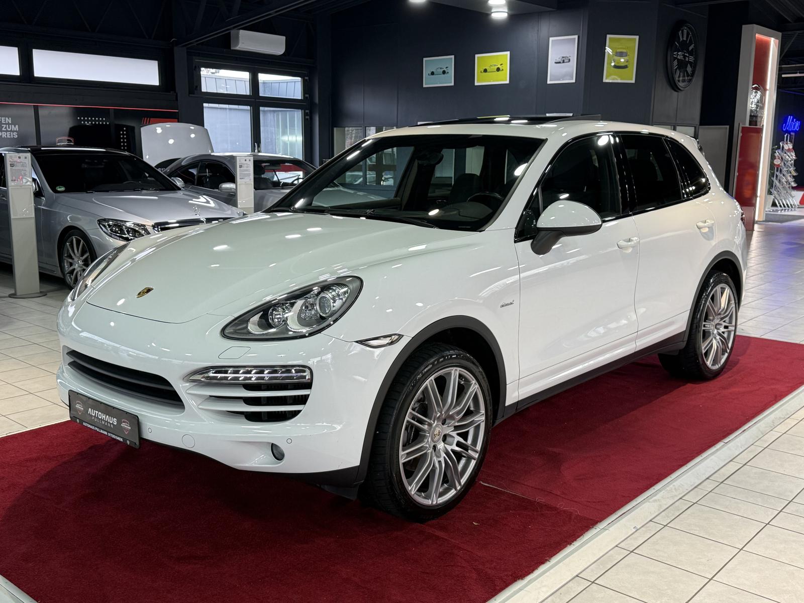 Porsche Cayenne ALLRAD*PANO*BI-XENON*PDC
