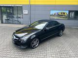 Mercedes-Benz E 220 E -Klasse Cabrio/LEDER/LED/NAVI/AUTOMATIK - Mercedes-Benz E-Klasse: Schwarz, Cabrio
