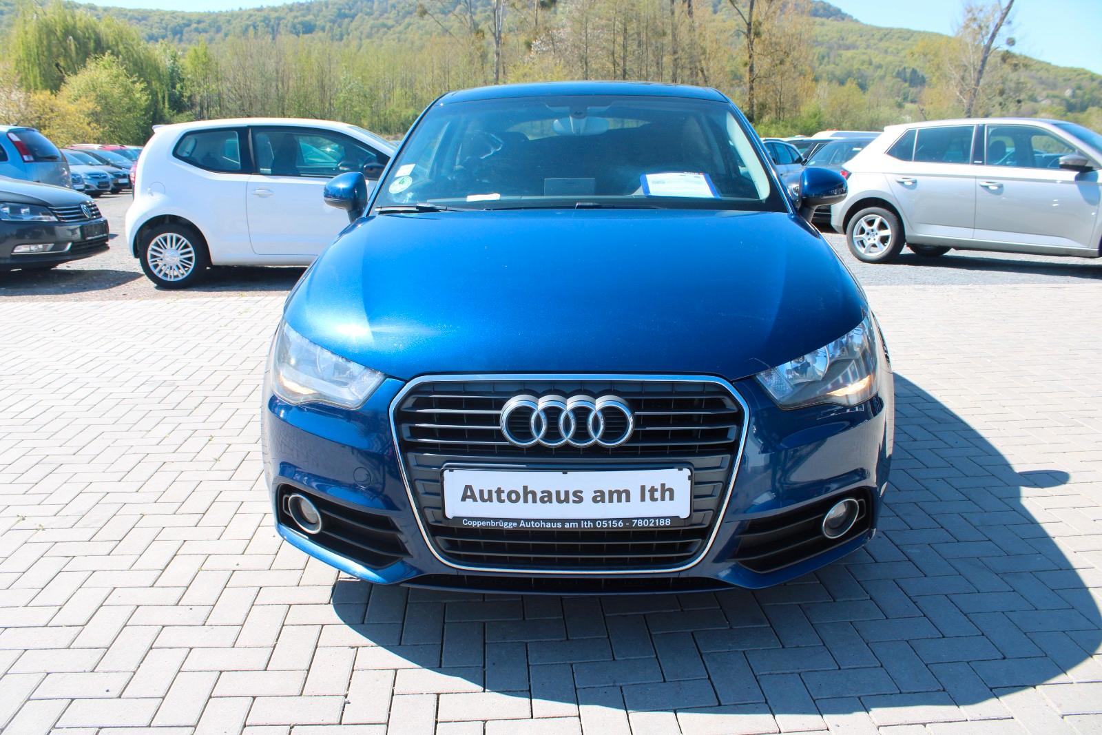 Audi A1 attraction* 8FACHBEREIFT*