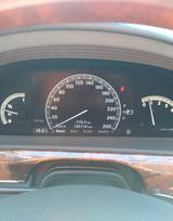 Mercedes-Benz S 350 - - silberne Mercedes-Benz S 350