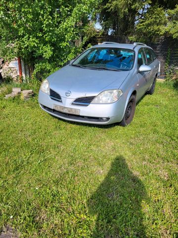 Nissan Primera P12