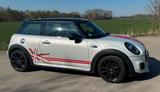 MINI Cooper S mit Sonderbeklebung - : Allradantrieb, Kleinwagen, mit