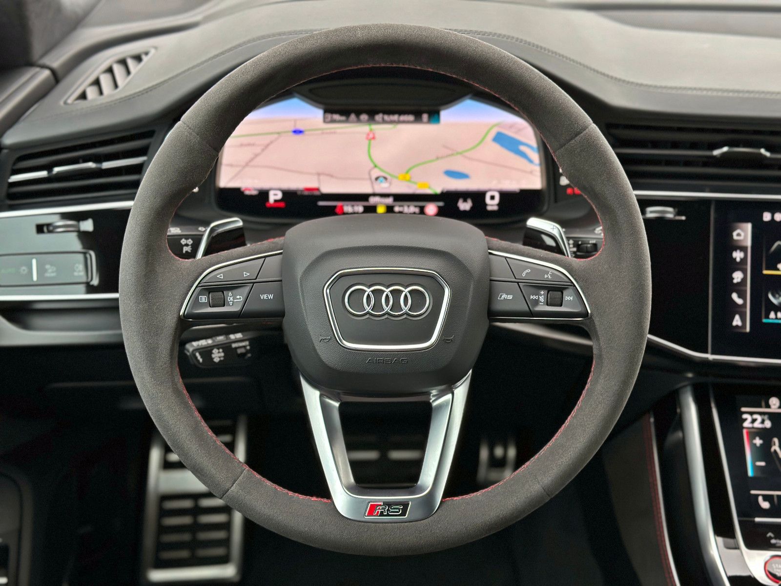 Audi RSQ8 - Bild 14