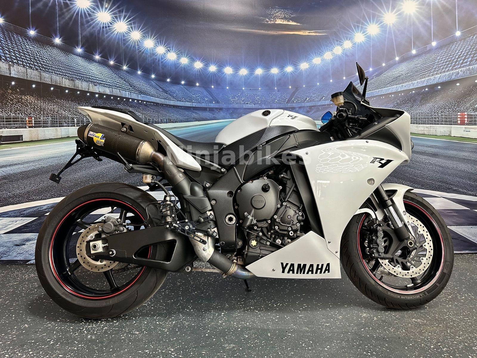 Yamaha YZF*R1*RN22*Leovince*Nur 8000km*