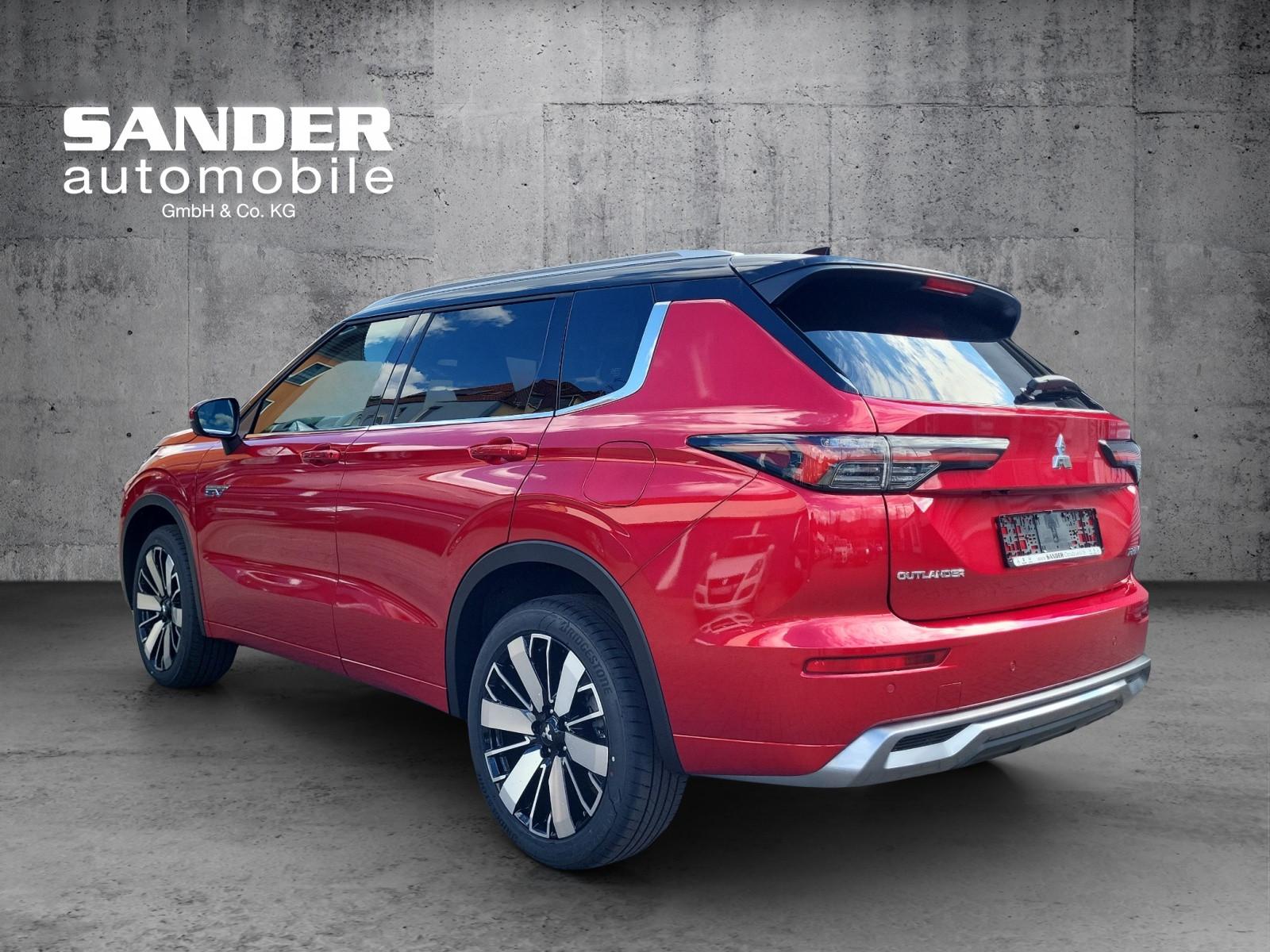 Mitsubishi Outlander 2.4 PHEV 4WD Top -PANO/Leder/HUD
