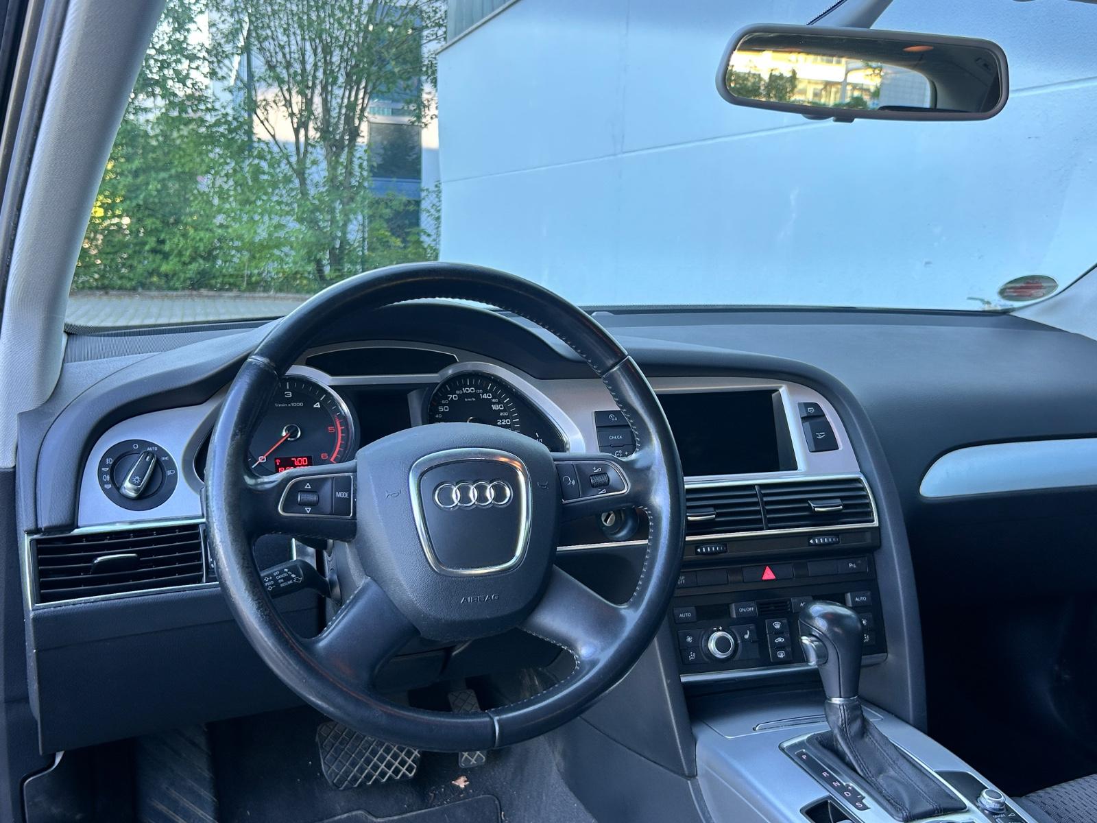 Audi A6 2011 — photo 9