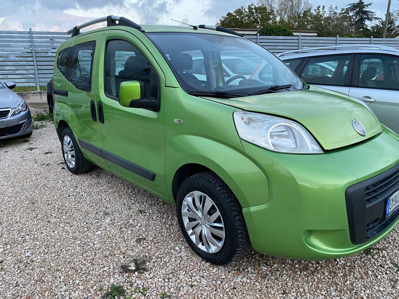 Fiat Qubo 2012 — rear view