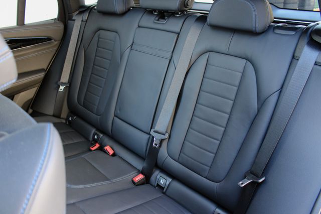 BMW iX3 IMPRESSIVE / SHADOW LINE / LASER / M-SPORT