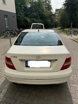 Mercedes-Benz C 180 - Mercedes-Benz 220 mit Benzin-Antrieb: Automatik