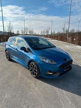 Ford Fiesta 1,5 EcoBoost ST mit Styling-Paket ST ... - Ford Fiesta ST-mit-Styling-Paket mit Benzin-Antrieb